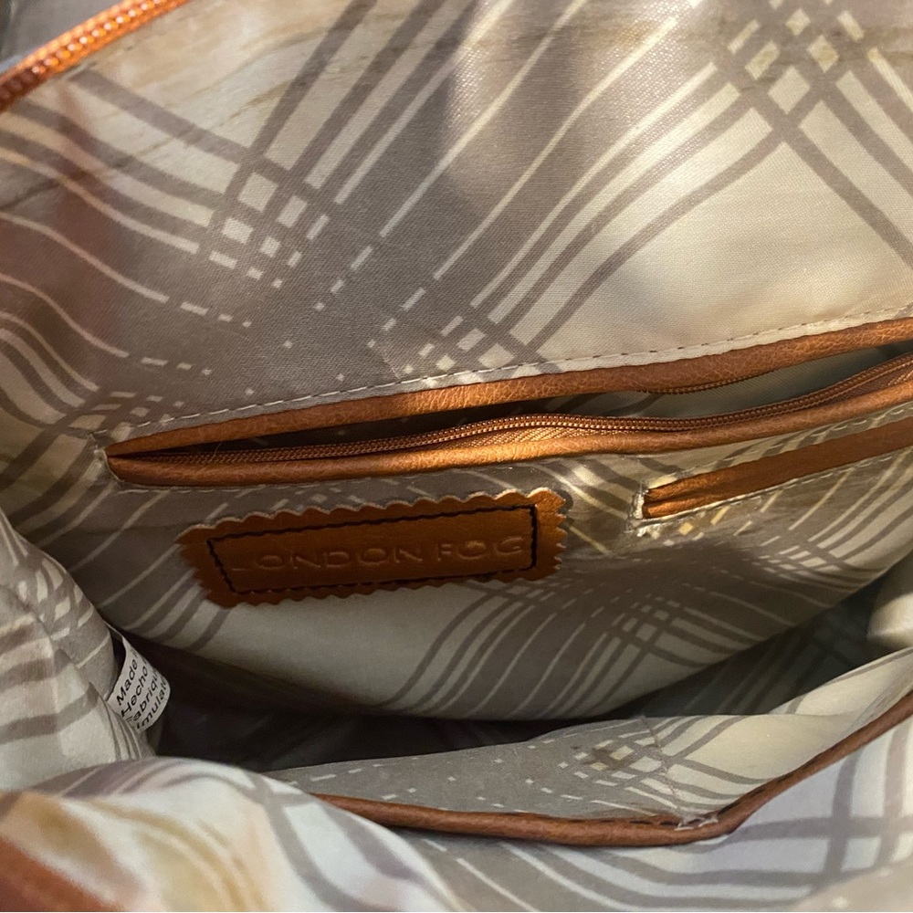 London Fog Satchel - Picture 3 of 4